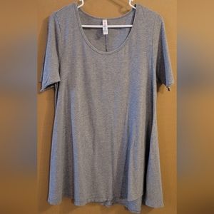 LuLaRoe Long tshirt Gray side slits for extra comfort  size large t shirt